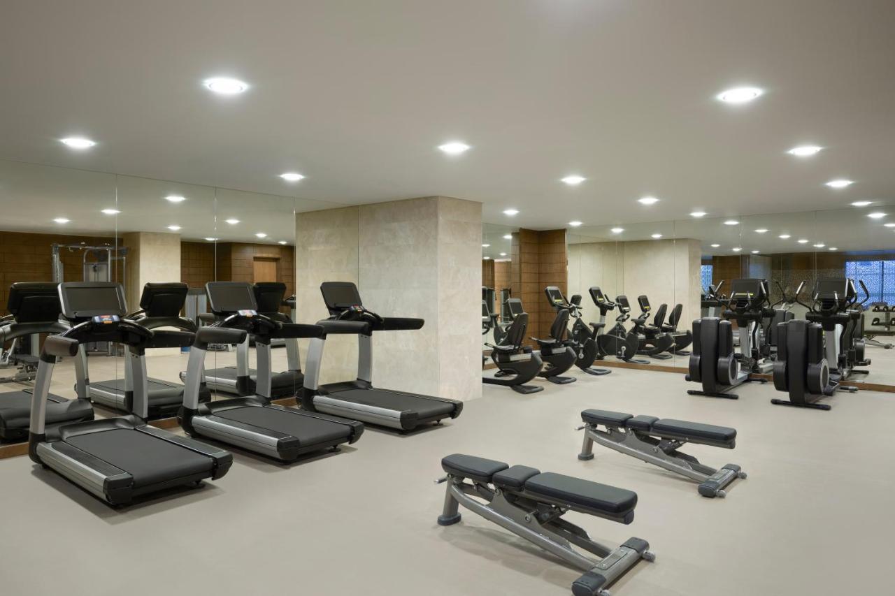 阿尔霍巴尔君悦酒店及公寓 阿可贺巴 外观 照片 The gym at the hotel